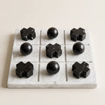 Cargar imagen en el visor de la Galería, Figura decorativa gato de mármol forma esfera 27x27 cm con piezas de cruz y esferas negras.