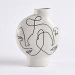 Cargar imagen en el visor de la Galería, Jarrón Samara de cerámica decorativo blanco para interiores con trazos de rostros abstractos.