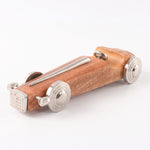 Cargar imagen en el visor de la Galería, Figura Carro Velluto de Madera Decorativa, auto clásico con detalles y ruedas metálicas plateadas.