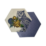 Cargar imagen en el visor de la Galería, Individual Hexagonal · Diseño Búho-Estrellas