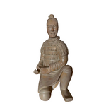 Cargar imagen en el visor de la Galería, Guerrero Terracota Hincado Gris