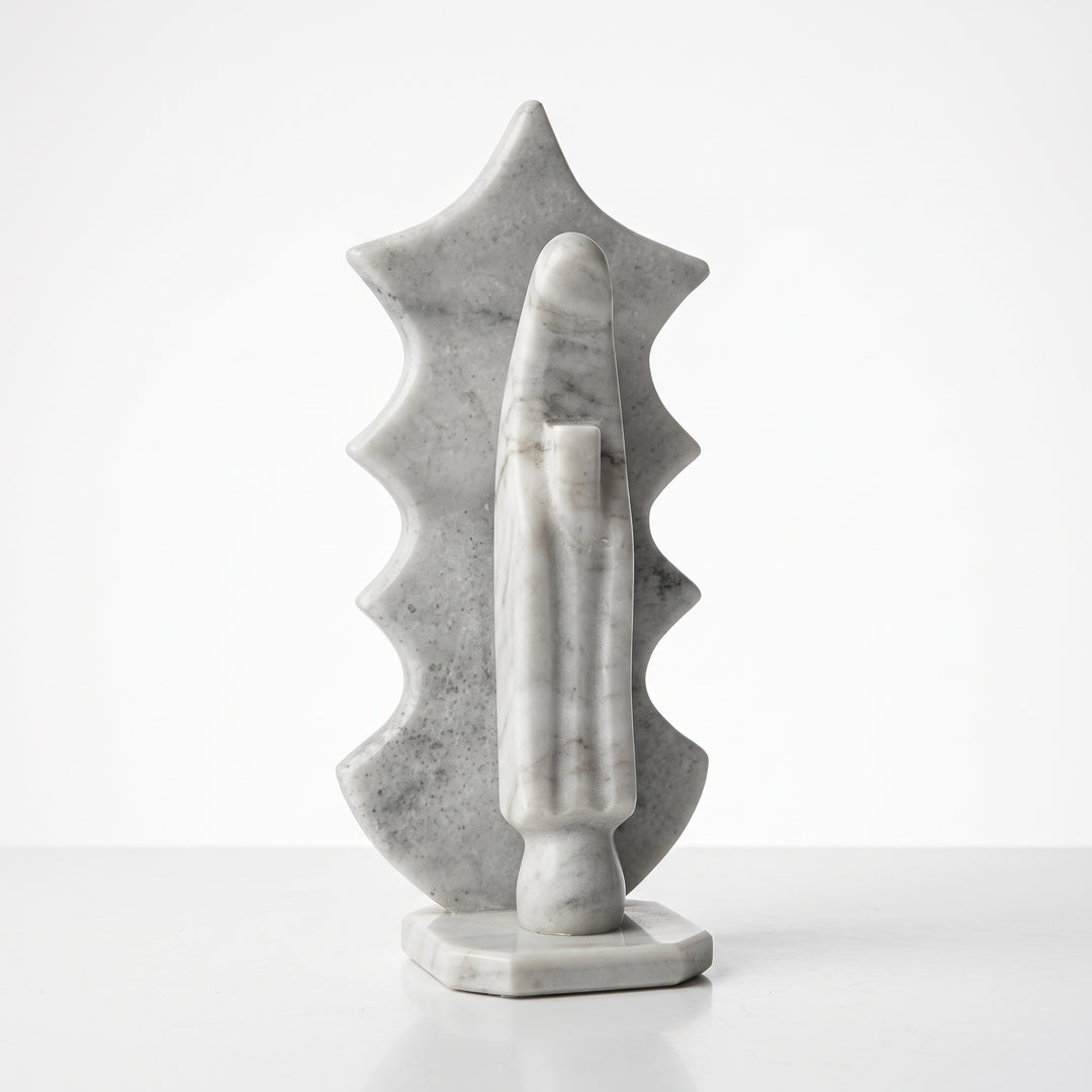 Virgen de Mármol - Escultura Religiosa Decorativa 23cm con diseño estilizado sobre fondo blanco.