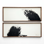 Cargar imagen en el visor de la Galería, Juego de 2 cuadros decorativos abstractos Urban en madera sólida con arte en técnica mixta negra y relieve.