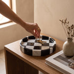 Cargar imagen en el visor de la Galería, Charola de mármol Domino en mesa de madera para organizar llaves y joyas.