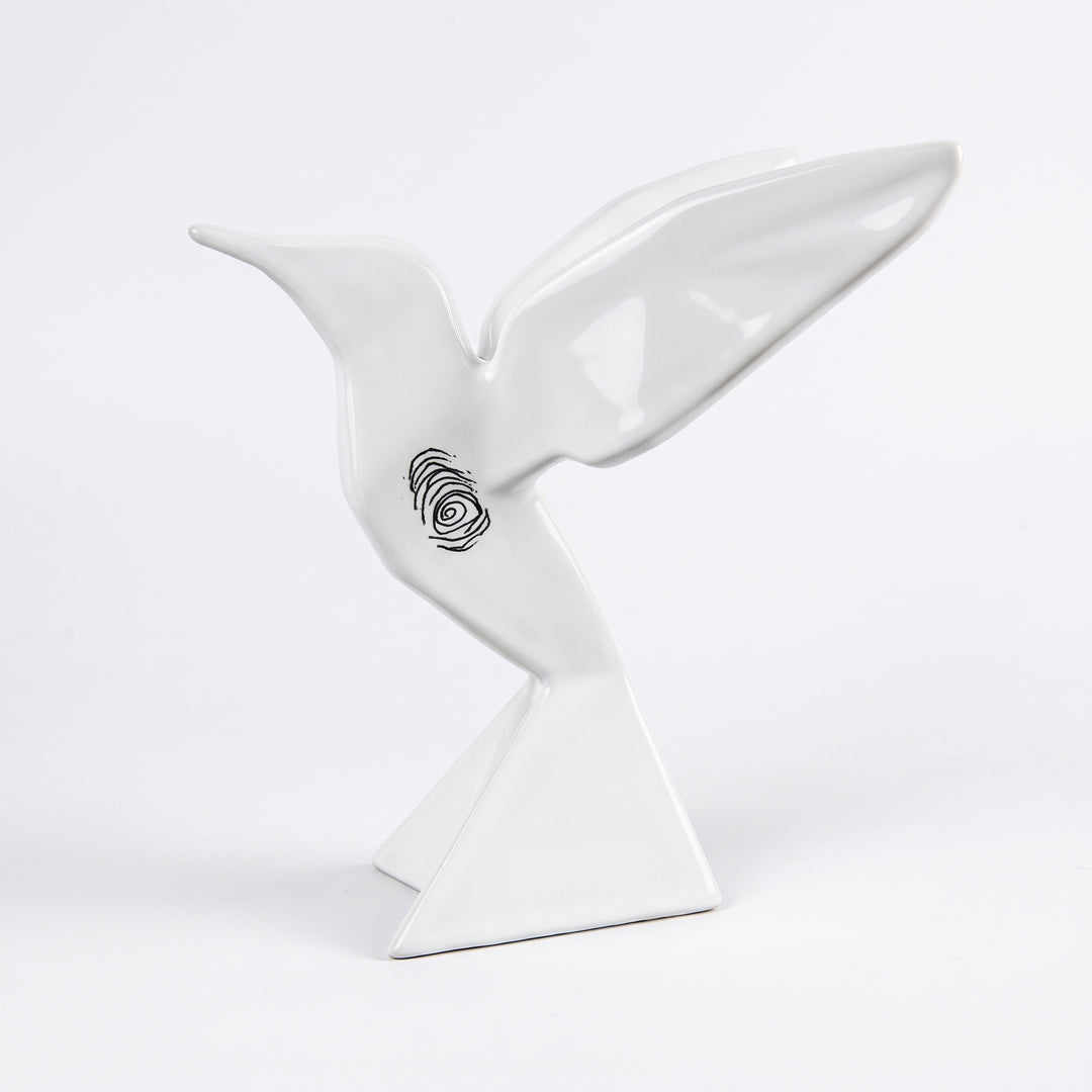 Escultura de colibrí de cerámica Huella de Magia, Colección Papyro, en acabado blanco brillante.